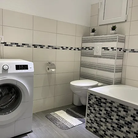 Maria's - Modernitaet Trifft Eleganz 아파트 데틴겐안데에름스